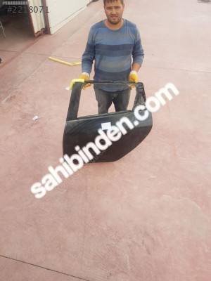 RENAULT CLİO 4 HB SOL ARKA KAPI SIFIR YENİ ORJİNAL