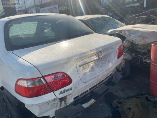 Fiat albea arka bagaj kapağı