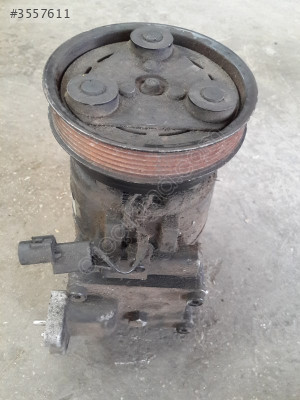 MAZDA 626 KLİMA KOMPRESÖRÜ 1989-1991 ORJİNAL ÇIKMA YEDEK PARÇA