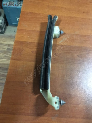 MEGANE 4 SAĞ ARKA KAPI CAM İÇ DİREK CAM KIZAĞI  ORJ ÇIKMA