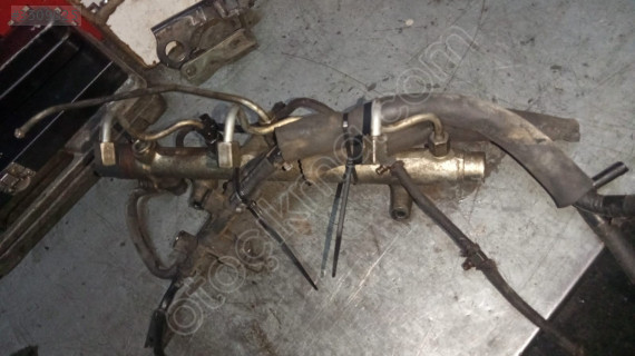 Hundai admire 1.5 CRDi 3 silindir enjektör kütüğü dolu yedek parç