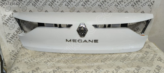 RENAULT MEGANE 4 ARKA BAGAJ KAPLAMASI PLASTİĞİ ÇIKMA 848109140R