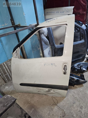 Fiat doblo çıkma ön kapı
