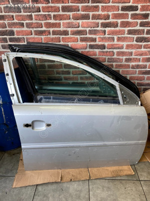 OPEL VECTRA C SAĞ ÖN KAPI - SÖKME