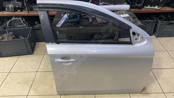 PEUGEOT 301 SAĞ ÖN KAPI