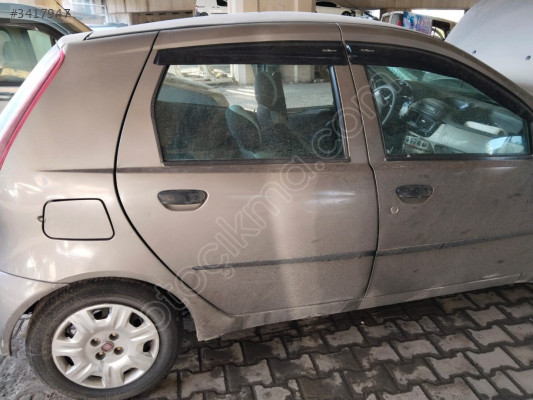 Fiat PUNTO SAĞ ARKA KAPI