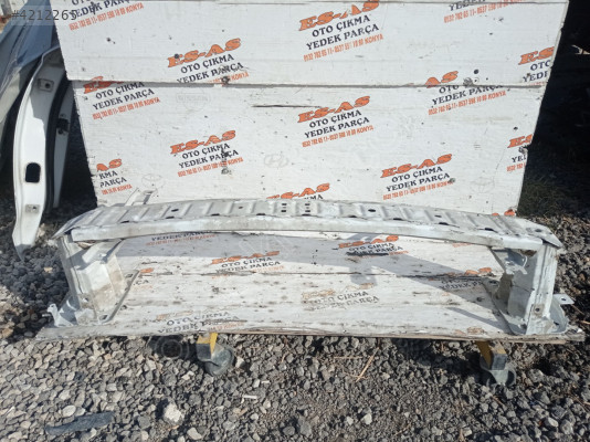 FORD COURİER MAKYAJLI ÖN TAMPON DEMİRİ ÇIKMA ORJİNAL 2019-2025