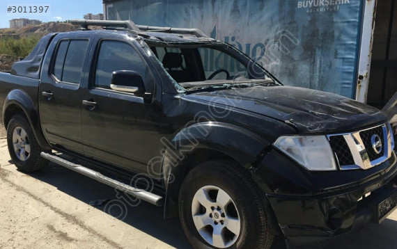 Nissan Navara Sağ Arka Kapı ve Parçaları - Mil Oto Çıkma Pa