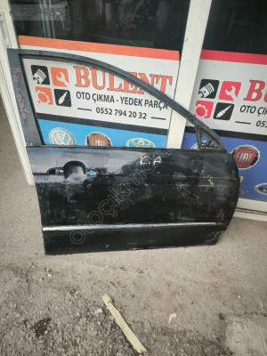 Kia Cerato sağ ön kapı orijinal çıkma