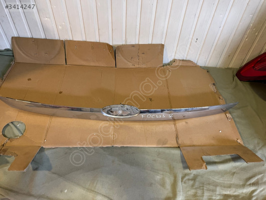 FORD FOCUS 2 HB ÇIKMA ARKA PLAKA AYDINLATMA ÇITASI 9M51-A43404-C