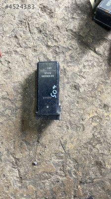 Pejo 405 kontrol rolesi