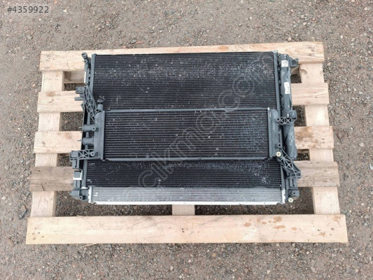 MASERATI GHIBLI RADYATÖR SETİ HATASIZ 2013/2017