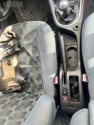 Peugeot 307 orta konsol
