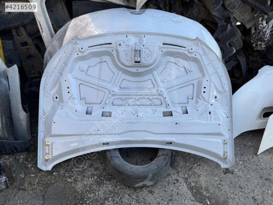 Peugeot 2008 boyasız kaput