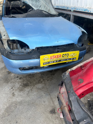 Corsa b ön tampon