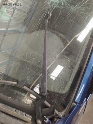 ÇIKMA FORD FİESTA SOL SİLECEK KOLU