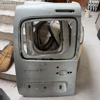 RENAULT KANGOO ÇIKMA ORJİNAL SOL BAGAJ KAPAĞI KD3