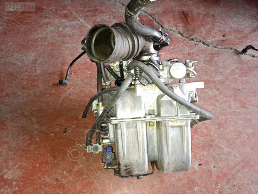 ÖZMEN OPEL VECTRA B EMME MANİFOLDU ENJEKTÖR GAZ KELEBEĞİ