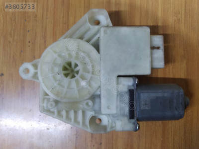 ÇIKMA SKODA FABİA SAĞ ARKA CAM MOTORU 6V0959812A