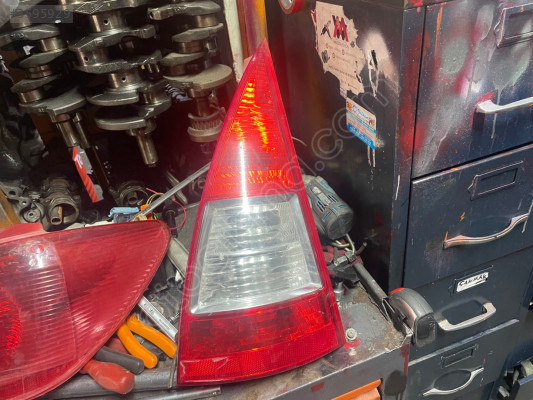 Citroen C3 sağ arka stop