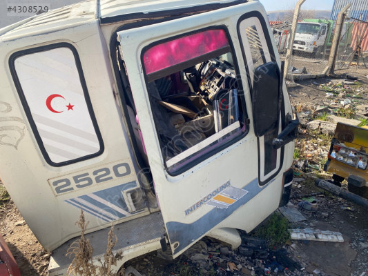FORD CARGO 2520 ÇIKMA SAĞ KAPI