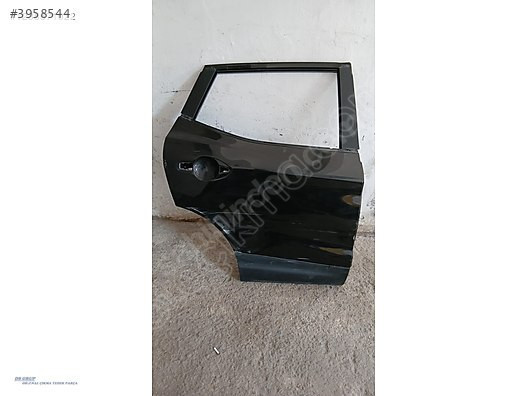 NISSAN QASHQAI J11 SAĞ ARKA KAPI ORİJİNAL