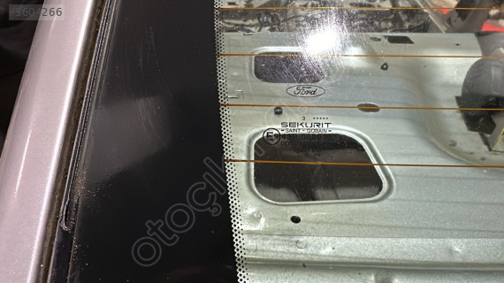 FORD FOCUS 1 SEDAN ARKA CAM