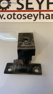 7068077 BMW 5 serisi E60 sol ön kapı alt menteşesi