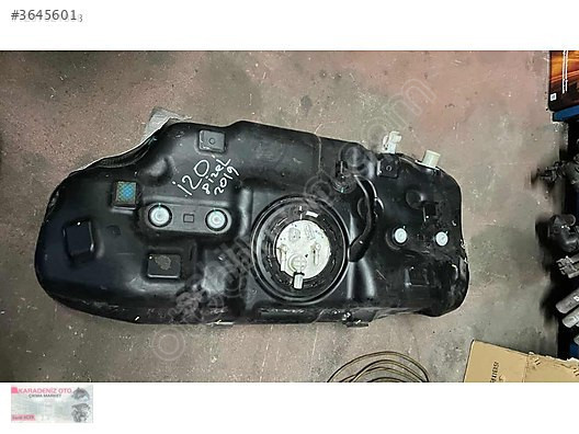 HYUNDAİ İ20 MAZOT DEPOSU ORİJİNAL...