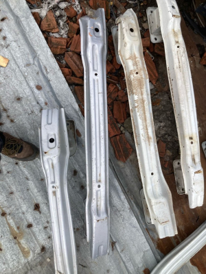 fiat  linea arka tampon demiri