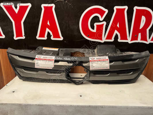 Suzuki Vitara ön panjur. Oem 3986574 2015 2021