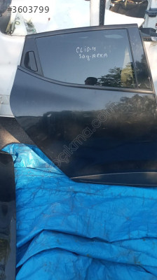 RENAULT CLİO 4 SAĞ ARKA KAPI HATASIZ