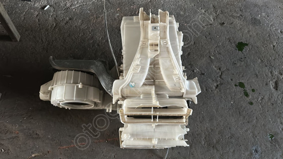 OEM 466119570 OPEL CORSA D KALORİFER KUTUSU KOMPLE