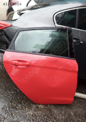 FORD FİESTA 2009 - 2015 ARASI ÇIKMA SAĞ ARKA KAPI