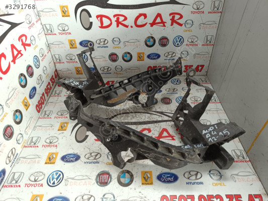 AUDİ A4 12-15 SAĞ-SOL FAR BRAKETİ ORJİNAL ÇIKMA PARÇA 8K0805608B