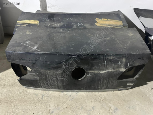 VOLKSWAGEN/PASSAT 11-15 UFAK HASARLI ORJİNAL BAGAJ KAPAĞI
