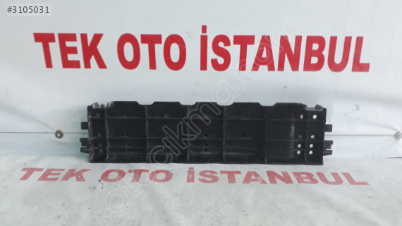 Mercedes A 176 BRAKET ARKA TAMPON ORTA BRAKETİ A1766900241