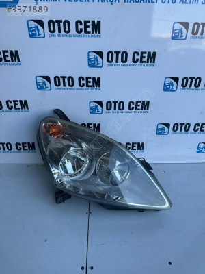 OTO CEM'DEN ÇIKMA OPEL ZAFİRA B SAĞ FAR