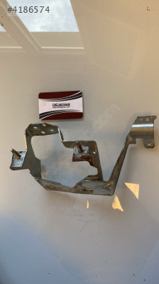 1T1971856C caddy 2008 göğüs kalorifer kazanı bağlantı demiri