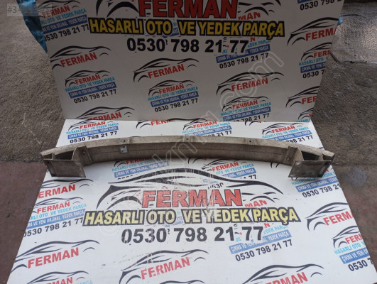 Land Rover Freelander ön tampon demiri