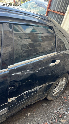 Ford Focus 1 sol arka kapı orj çıkma