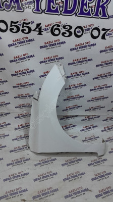 HYUNDAİ İ20 SAĞ ÖN ÇAMURLUK ORJİNAL ÇIKMA beyaz..