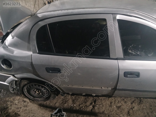 OPEL ASTRA G SAĞ ARKA KAPI ÇIKMA