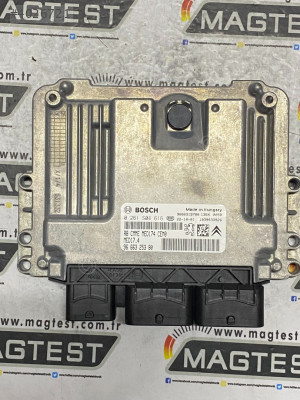 PSA PEUGEOT RCZ 3008 1.6 MED17.4 0261S04616 9666325380 ECU