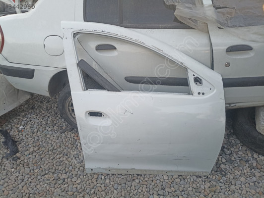 Renault Clio Dacia Duster Stepway Sağ ön kapı