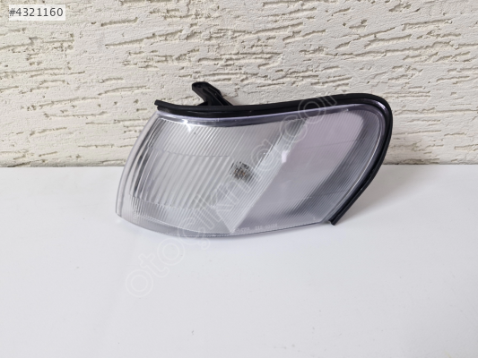 TOYOTA COROLLA SOL ÖN FAR SİNYALİ BEYAZ SIFIR 1993-1997