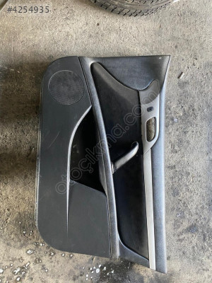 Peugeot 407 sağ ön kapı döşemesi