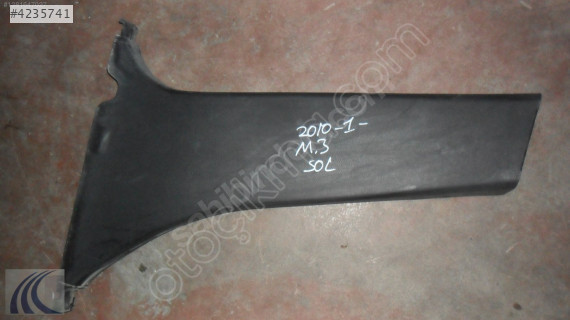 MAZDA 3 2010 ÇIKMA SOL ALT ORTA DİREK PLASTİĞİ