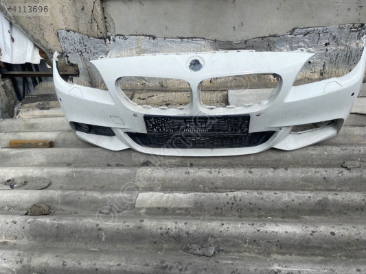 BMW  F 10 EM ÖN TAMPON