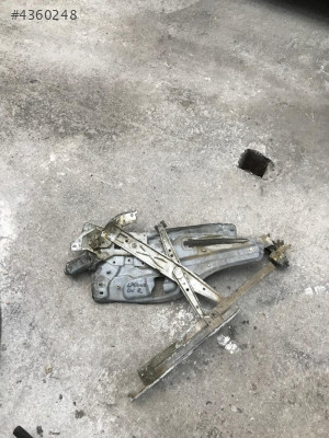 LAGUNA 1 SAĞ ÖN CAM KİRKOSU VE LAGUNA TÜM ÇIKMA PARÇALAR